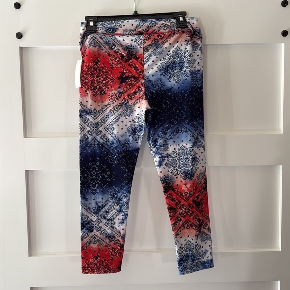 New Celebrate Patriotic red, white, and blue soft leggings size small